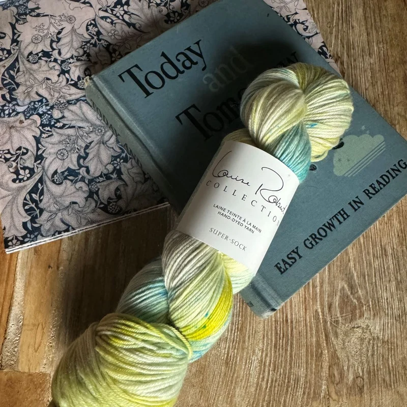 Shoreside sock | Knitting pattern and knitting kits