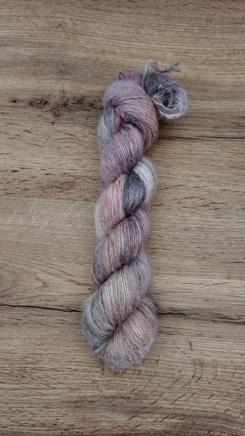 Écheveaux en pré-commande • Ostara