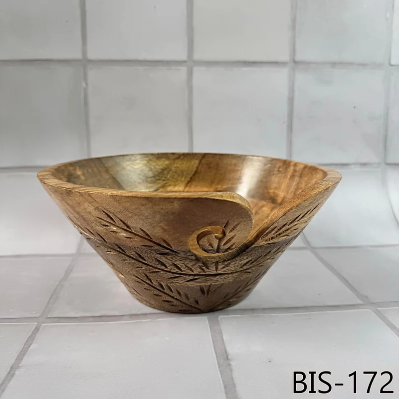 Wooden Yarn Bowl for knitting - Biscotte Yarns