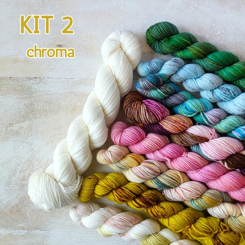 Lace Gamer Socks - Knitting pattern and knitting kits