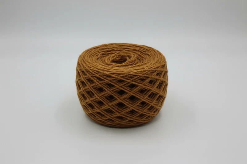 Fil laine d’agneau 50g 175m aiguilles 3-4 mm – laine naturelle tricot