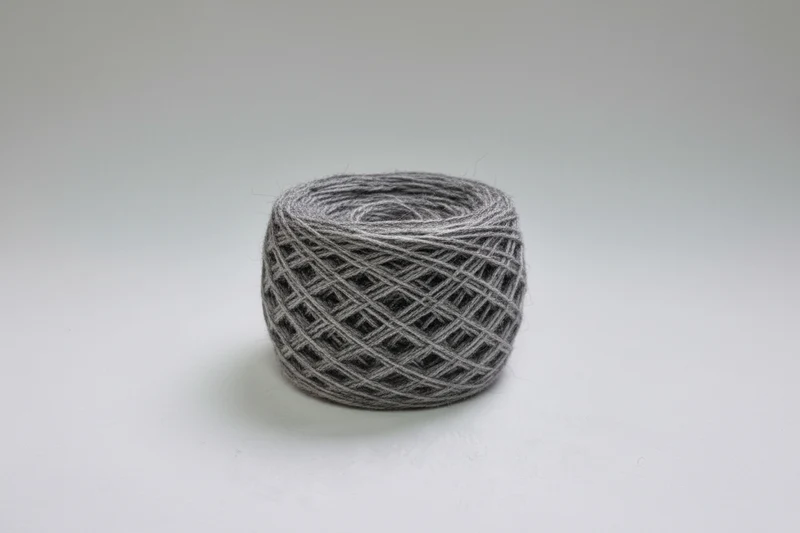 Fil laine d’agneau 50g 175m aiguilles 3-4 mm – laine naturelle tricot