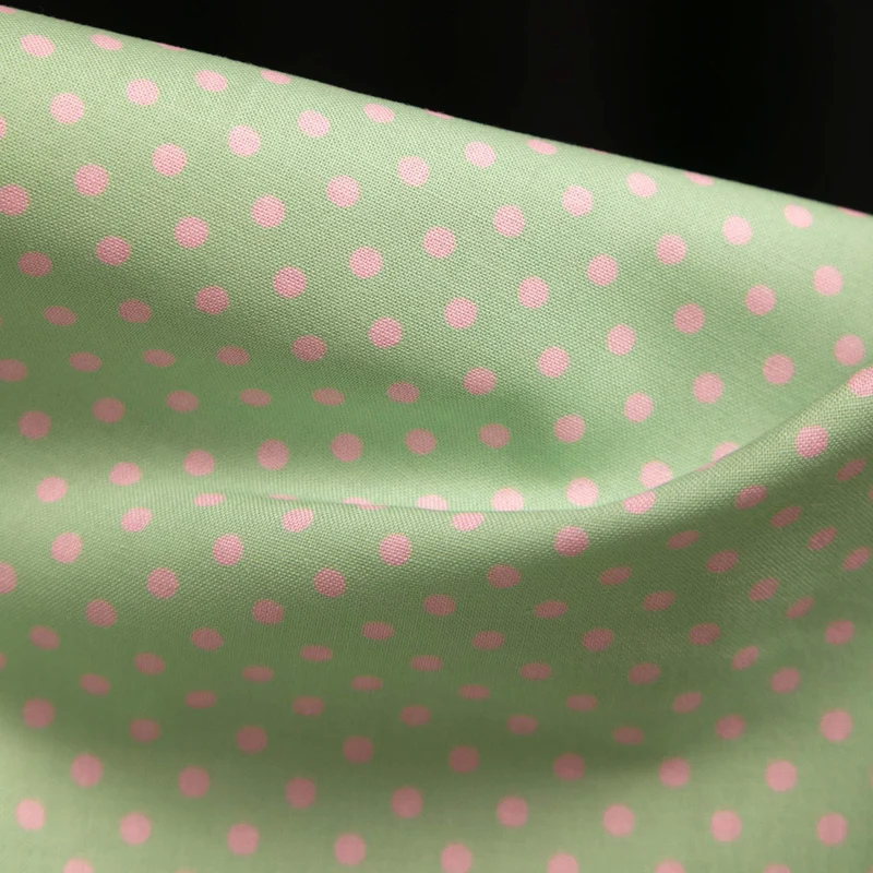 Coton japonais pour courtepointe Sevenberry | Pois verts et roses