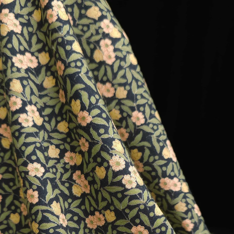 Popeline de coton japonaise Sevenberry | Petites fleurs marine