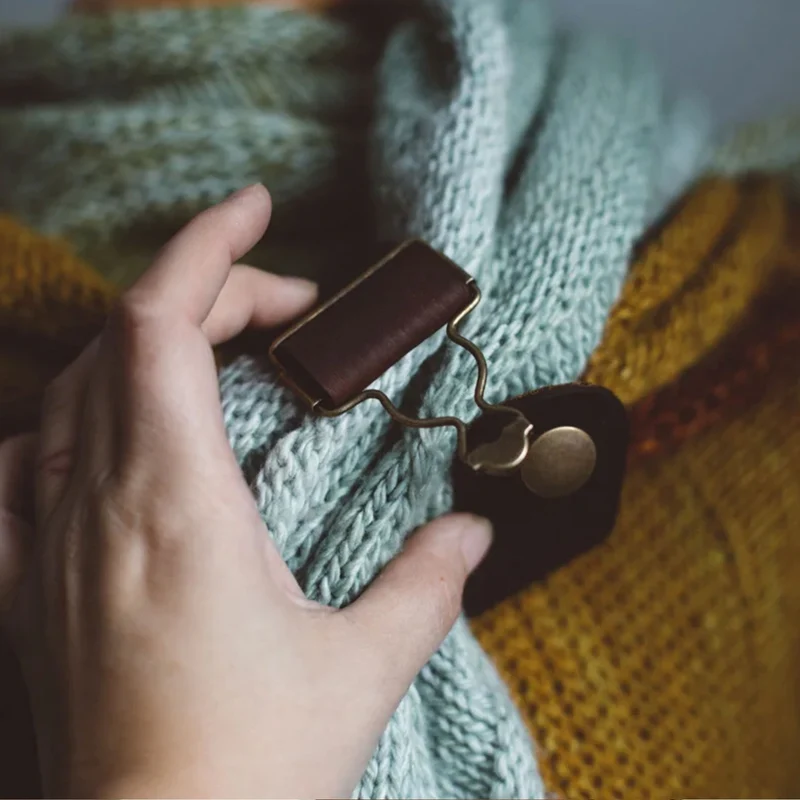 Shawl Cuff - Purl & Hank