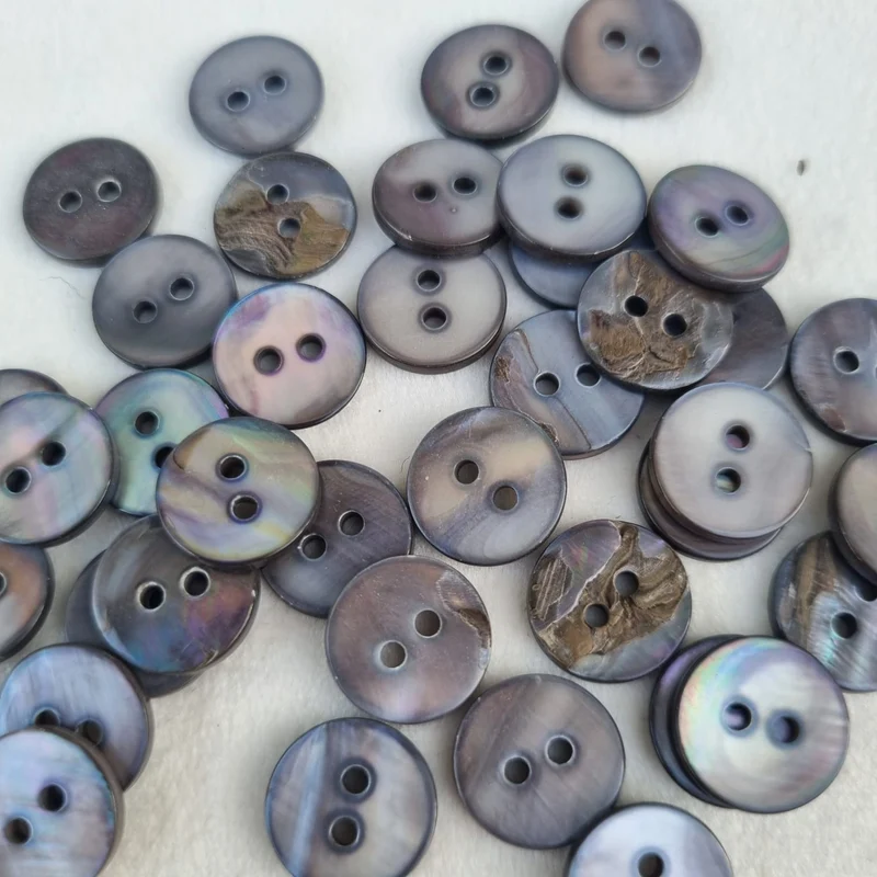 Boutons 10 mm : 2 Trous :: Nacre couleur gris