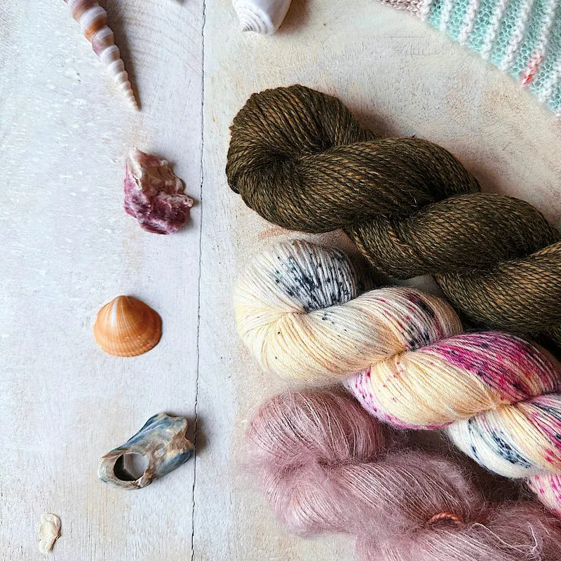 Ritournelle Shawl | Knitting pattern and knitting kits