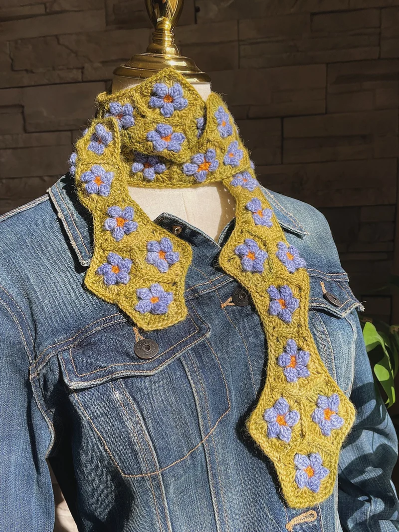 Forget me Not scarf - Crochet pattern and crochet kits
