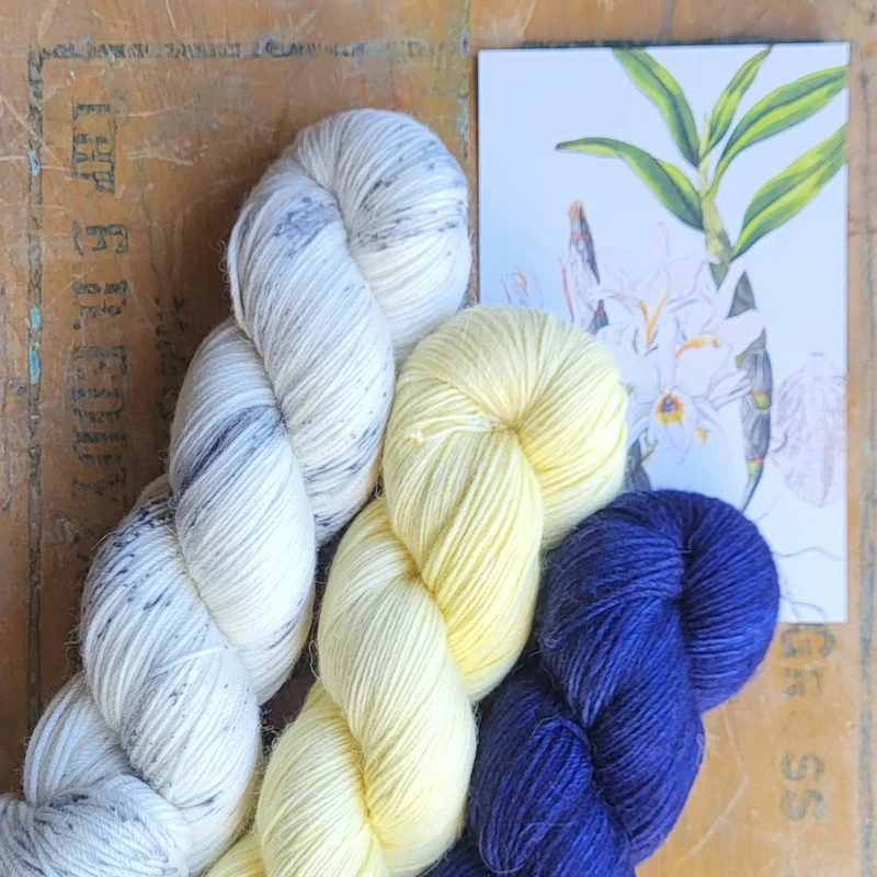 Forget me Not scarf - Crochet pattern and crochet kits