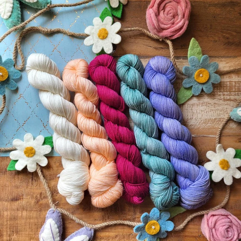 Some-bunny to Love Socks | Knitting pattern and knitting kits