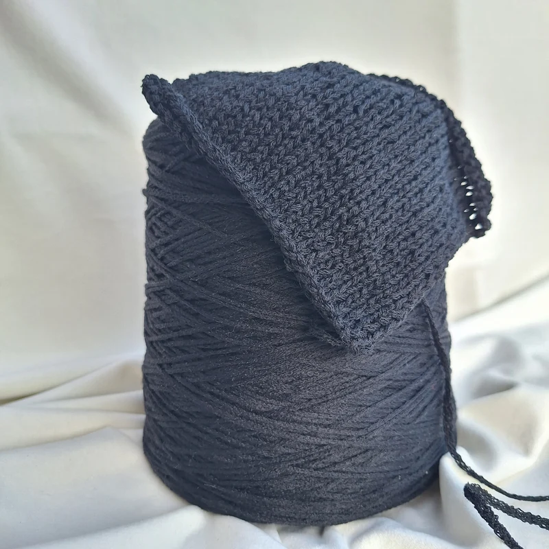 Fil à Tricoter Crystal – 80% Laine Vierge, 20% Soie – Couleur Noir 110gr