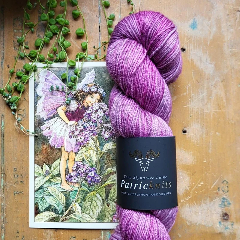 Vigne Vierge Socks - knitting pattern and knitting kits