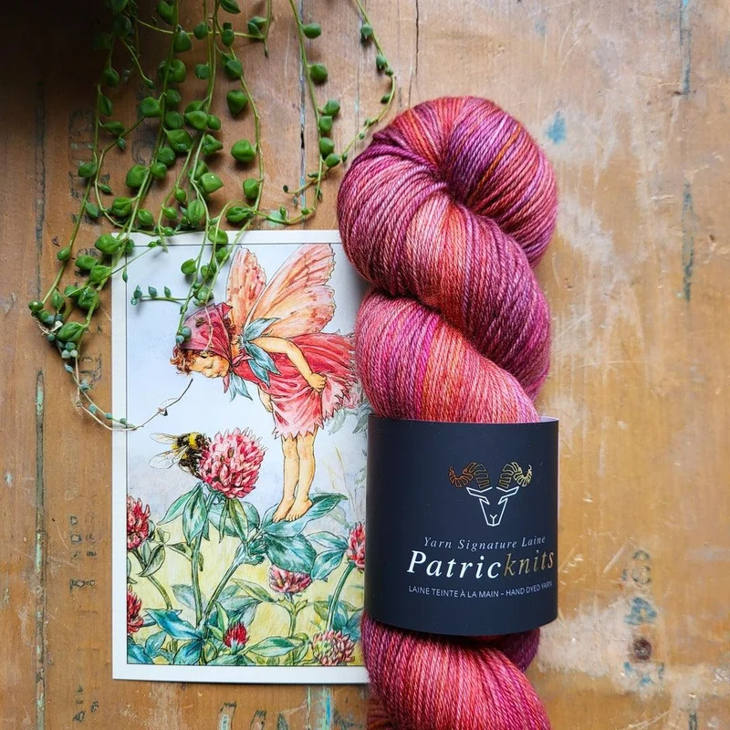 Vigne Vierge Socks - knitting pattern and knitting kits