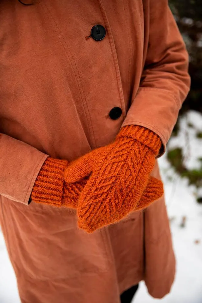 52 Weeks of Accessories by Laine Magazine