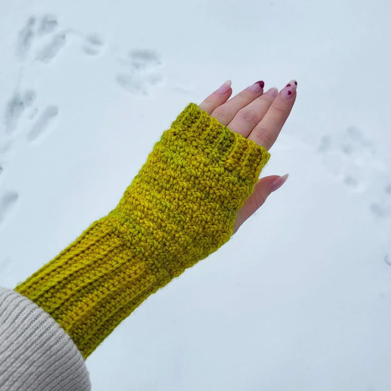 Peel Good Crochet Mitts - Knitting pattern