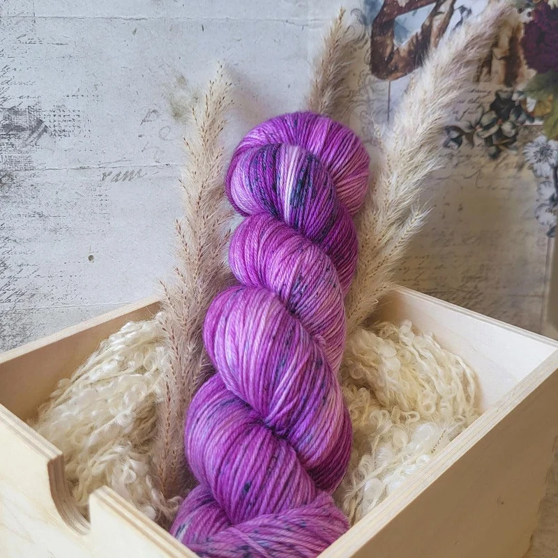 Stratum Socks | Knitting kit