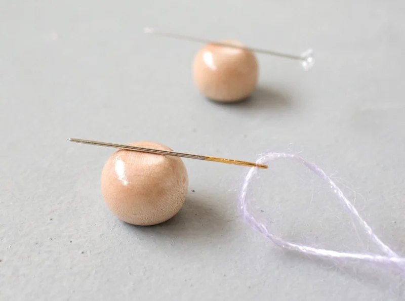 Boule en bois pour porte-aiguille magnétique seeknit