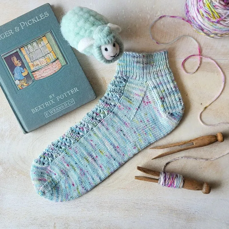 Sweet Pea Shorties socks - Knitting pattern