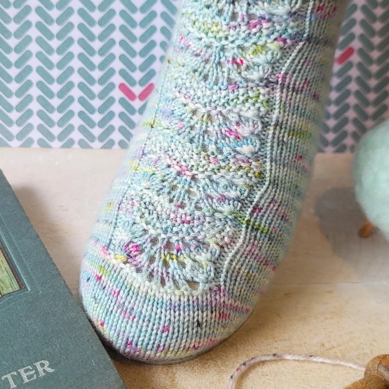 Sweet Pea Shorties socks - Knitting pattern