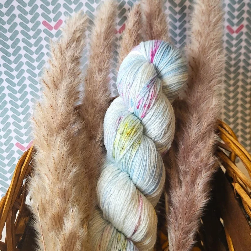 Sweet Pea Shorties socks | Knitting kit