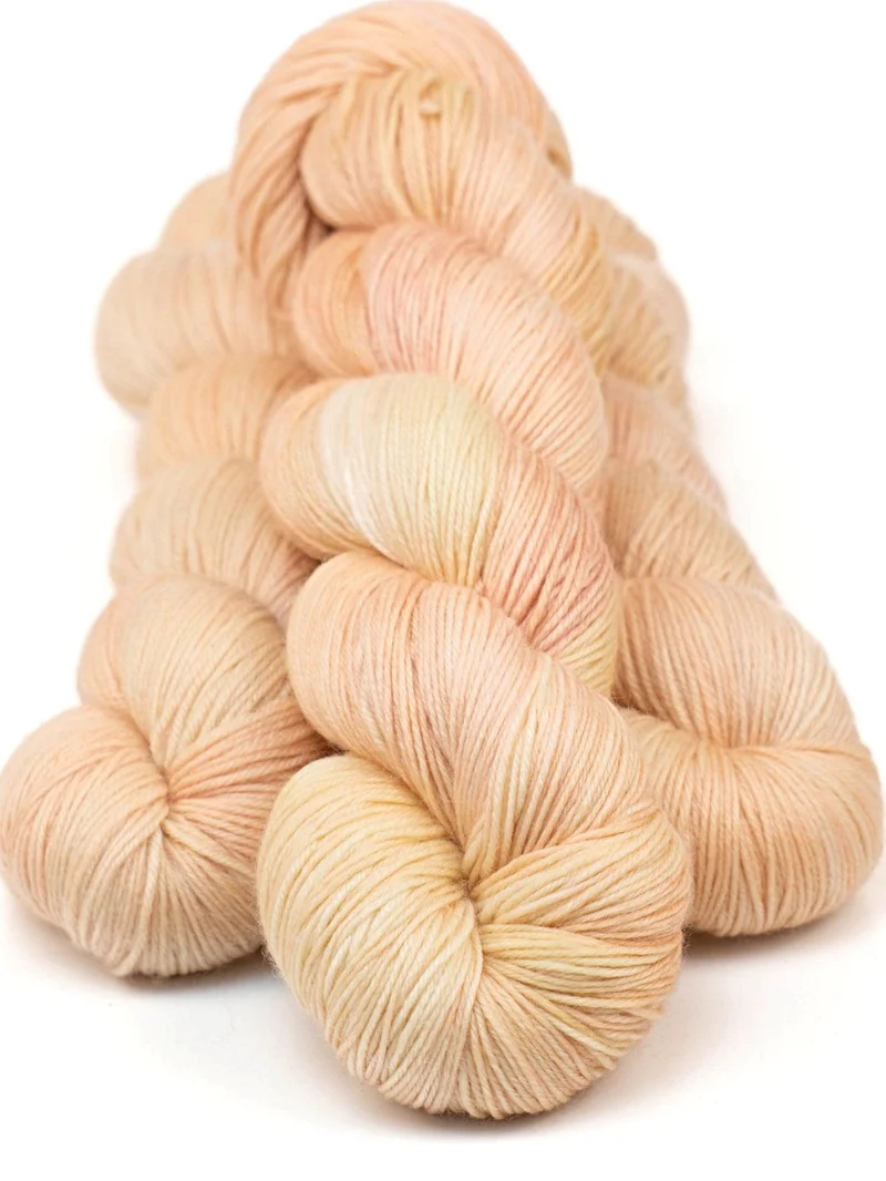 A Touch of Lace Socks | Knitting kit