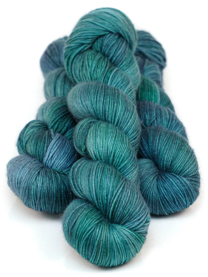 A Touch of Lace Socks | Knitting kit