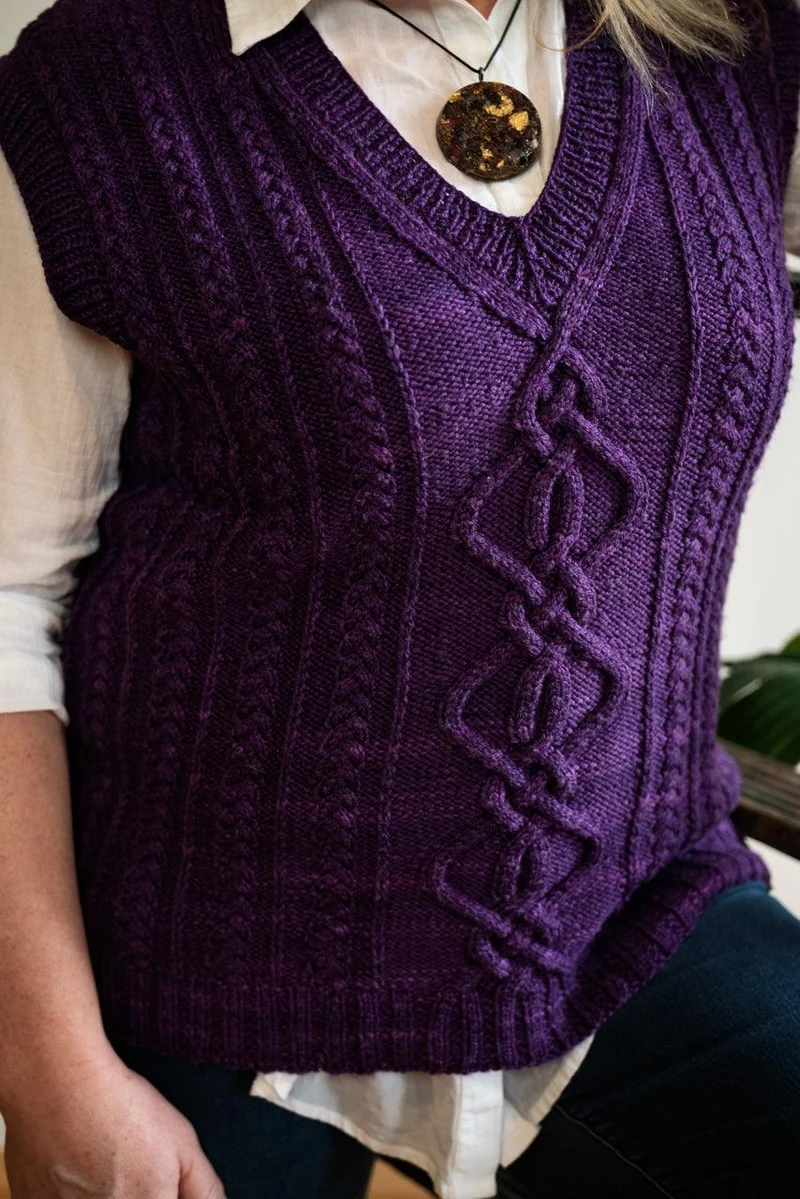 Arsinoi Vest - Knitting pattern