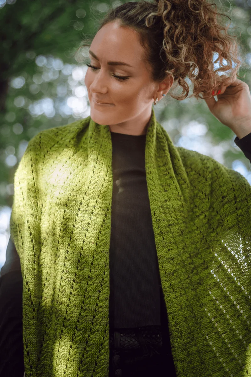 Diagonal Cable Stole - Knitting Pattern