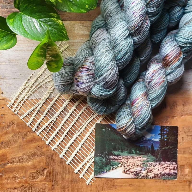 Diagonal Cable Stole | Knitting kit
