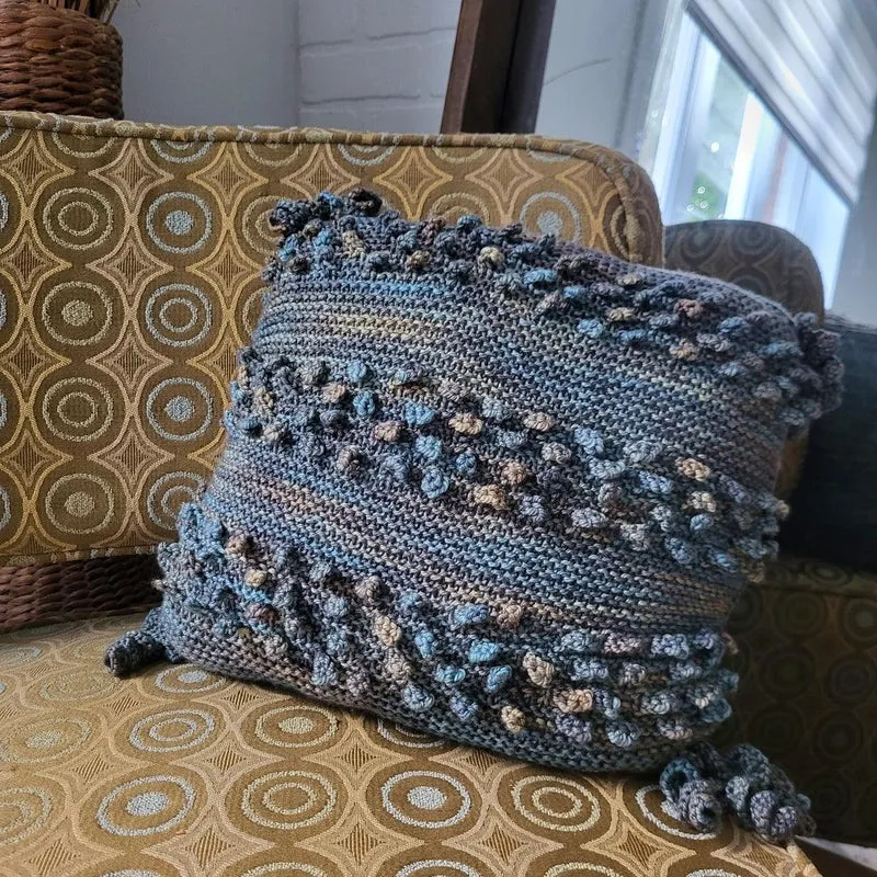 Lamb Tail Pillow - KNITTING KIT