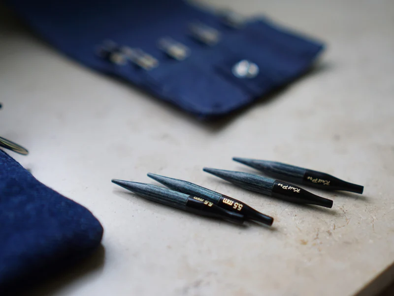knit pro denim (indigo) ultra court