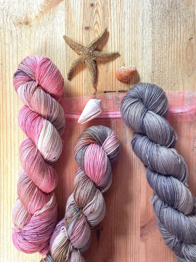 Sock Knitter Vacation Box - KNITTING KIT