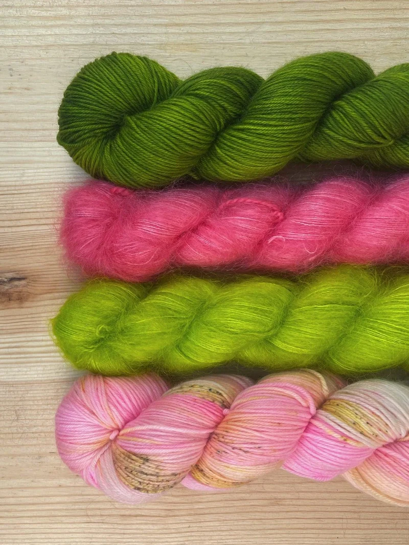 Life In Full Bloom Knitting kit