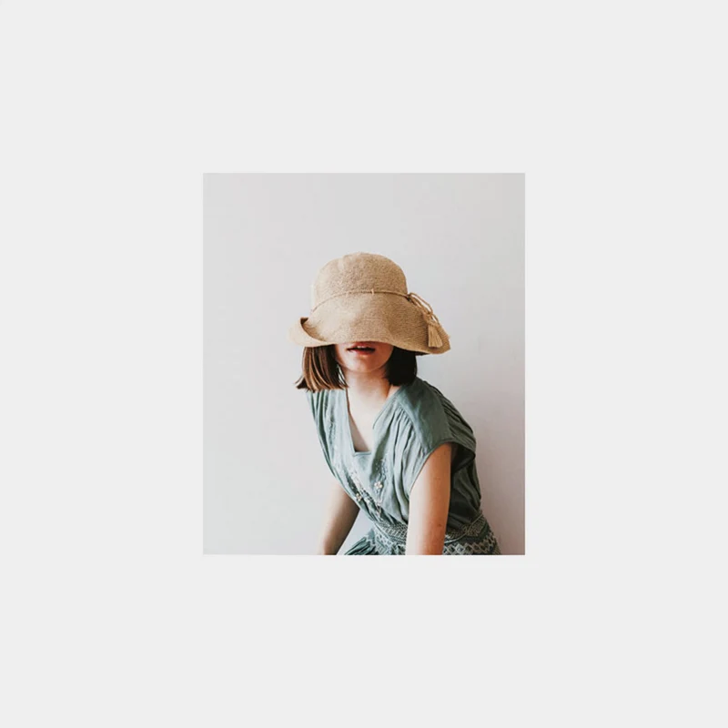 Chapeaux et Accessoires en Raphia Crocheté