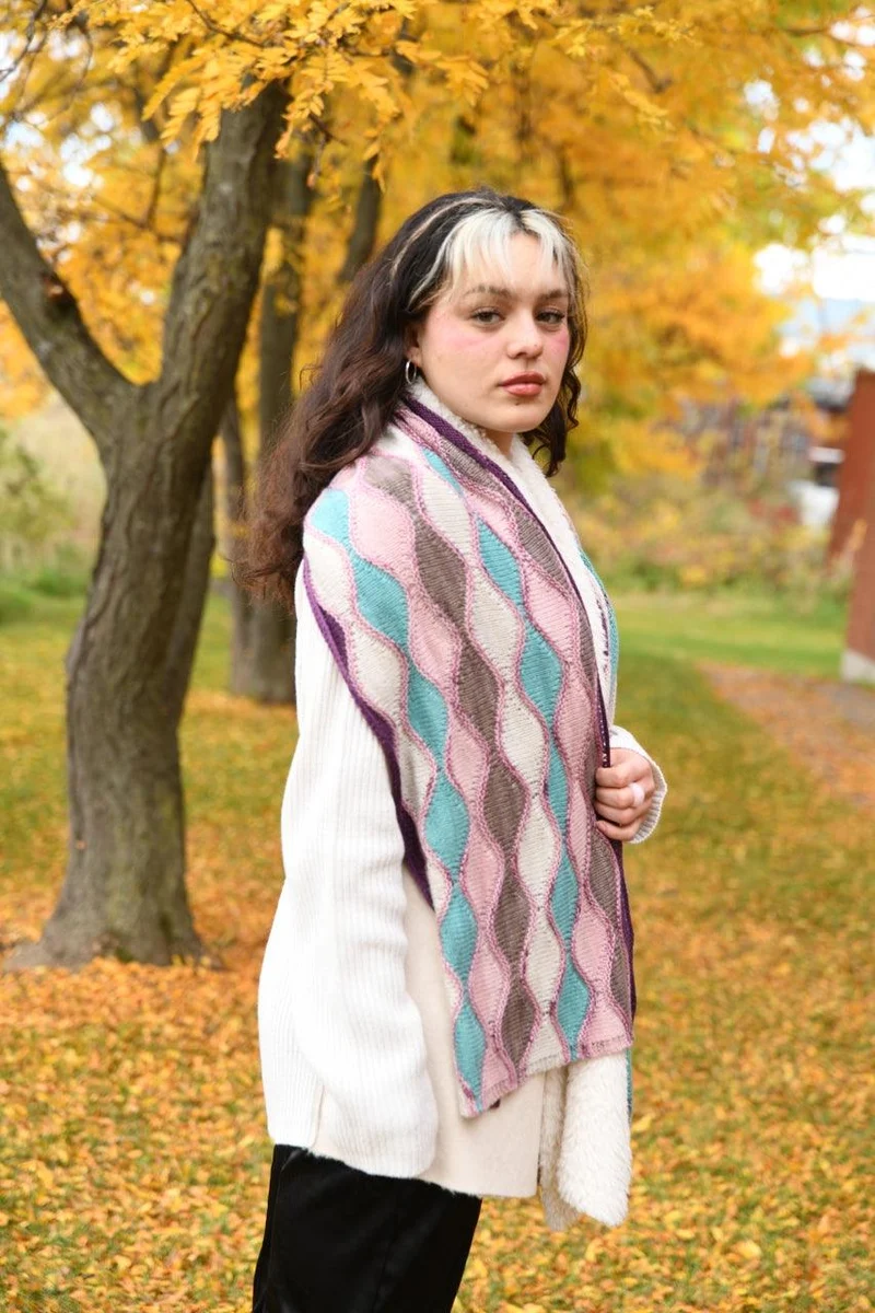 Garland of Stitches Wrap - KNITTING PATTERN