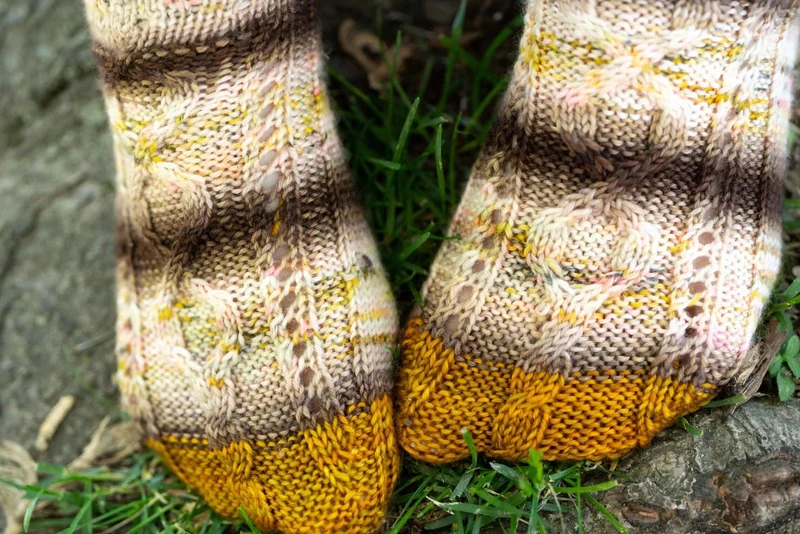 Tree Hollow Knitting kit