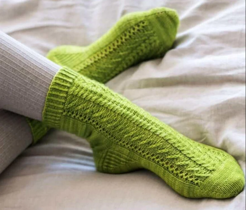 Twist Spring Socks - Knitting Pattern