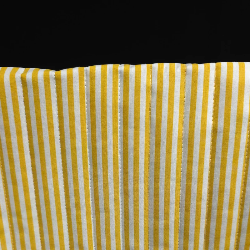 Tissu matelassé réversible en coton | Floral & rayures jaunes