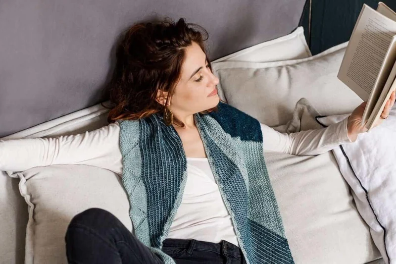 Across The Universe Knitting Kit
