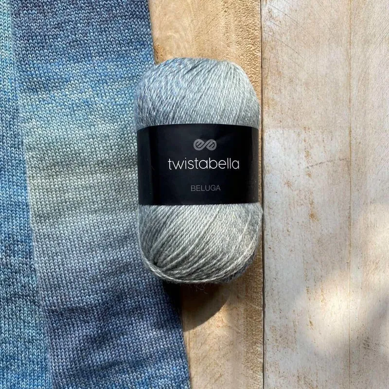 Gradient yarn Twistabella - Ombre colored stripes