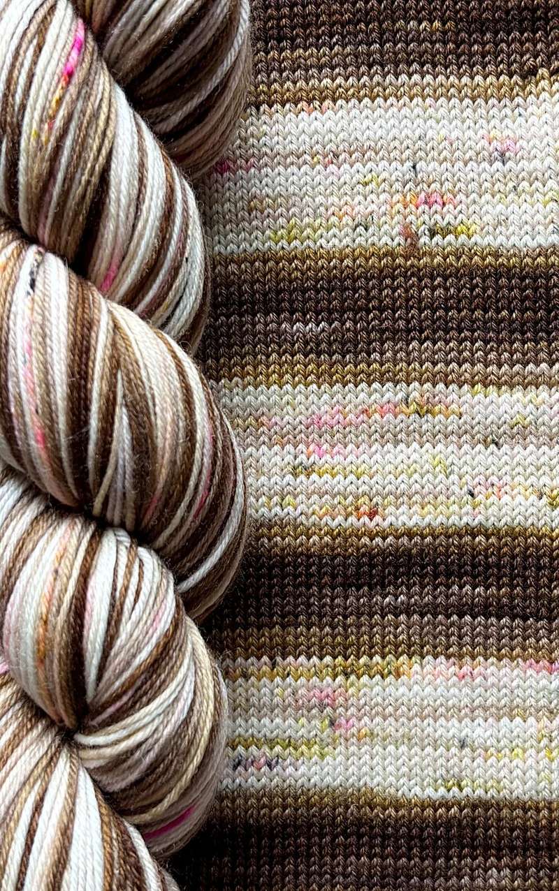 BIS-SOCK CINNAMON ROLL