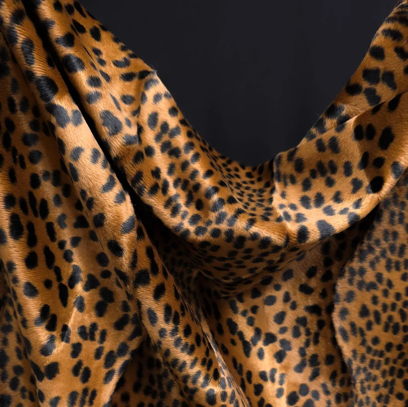 Tissu en fausse fourrure léopard | Ultra doux | 143 cm | Fin de rouleau