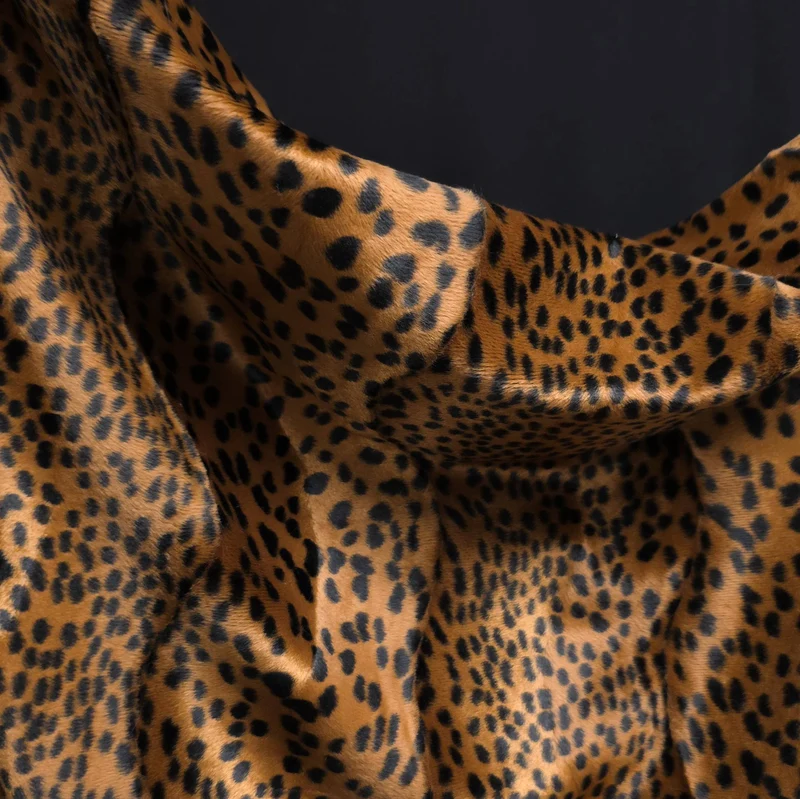 Tissu en fausse fourrure léopard | Ultra doux | 143 cm | Fin de rouleau