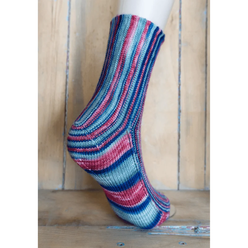 FREE SOCK PATTERN - EANRIN