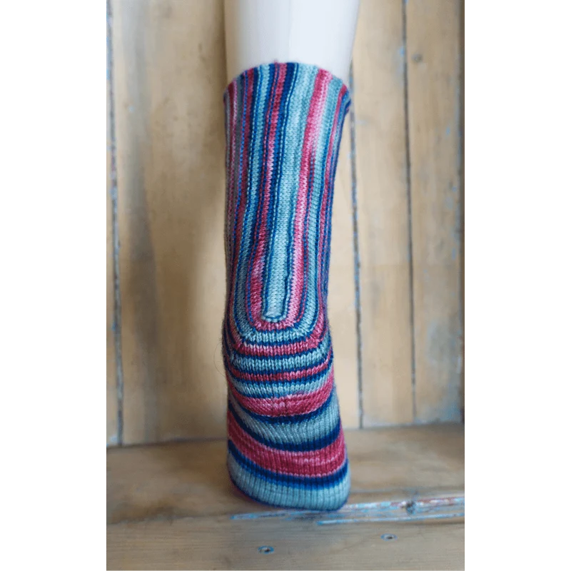 FREE SOCK PATTERN - EANRIN