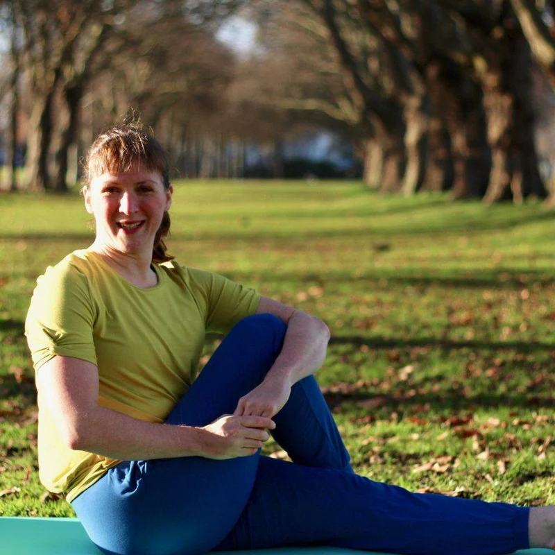 PATRON DE COUTURE PDF | Ensemble de yoga Knot Maste | Fehr Trade
