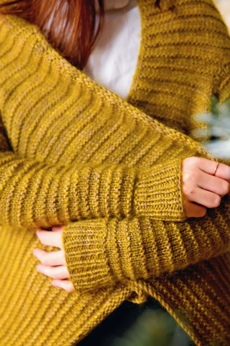 Silva asymmetrical cardigan - Knitting pattern