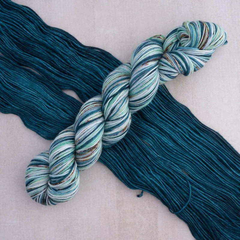 Chevron Chase Knitting Kit