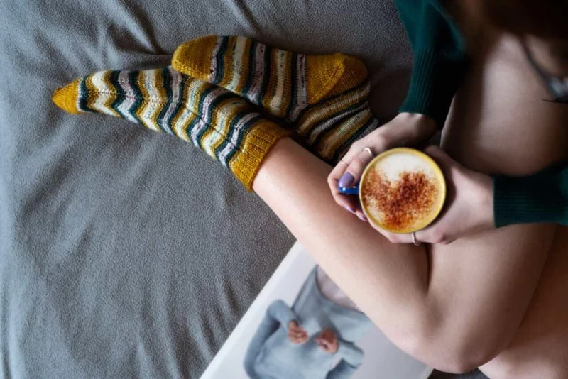 Chevron Chase Free sock pattern