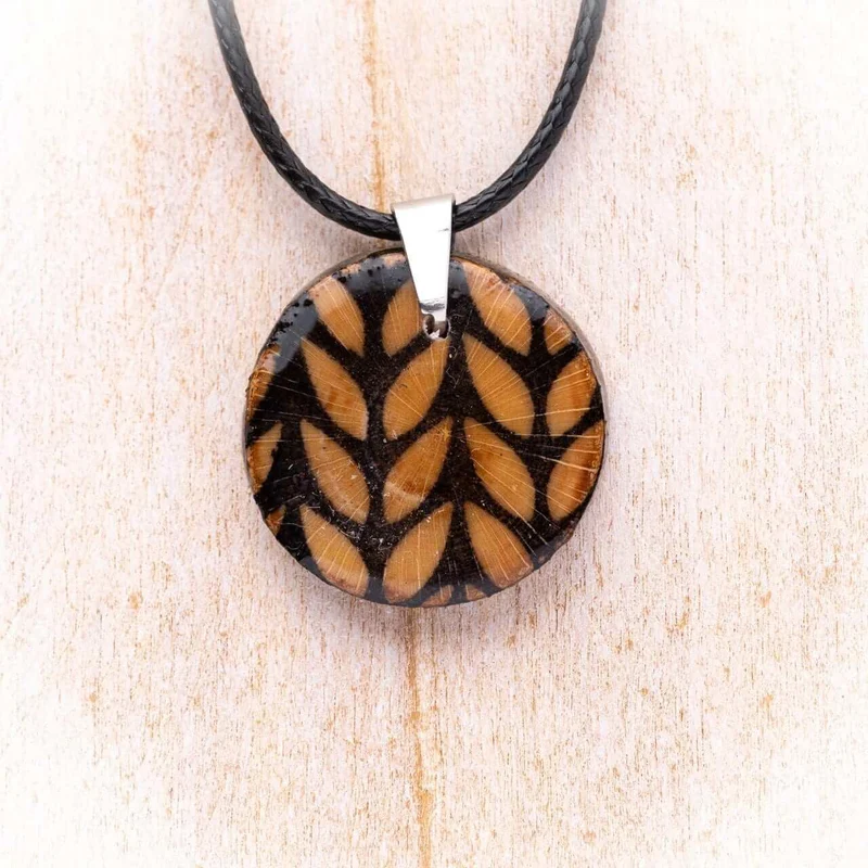 Necklace Rose Lafleur NPR